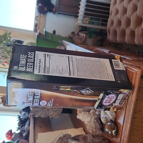 Ultimate Beer Glass 70oz "I'm Down to One Beer a Day" Beer Nuts NWT - Picture 4 of 5